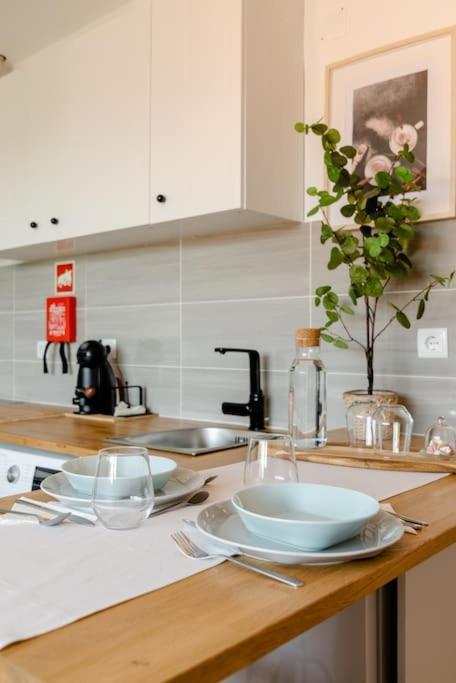 Stylish And Elegant Studio - Best View And Location In Coimbra Downton Exterior photo